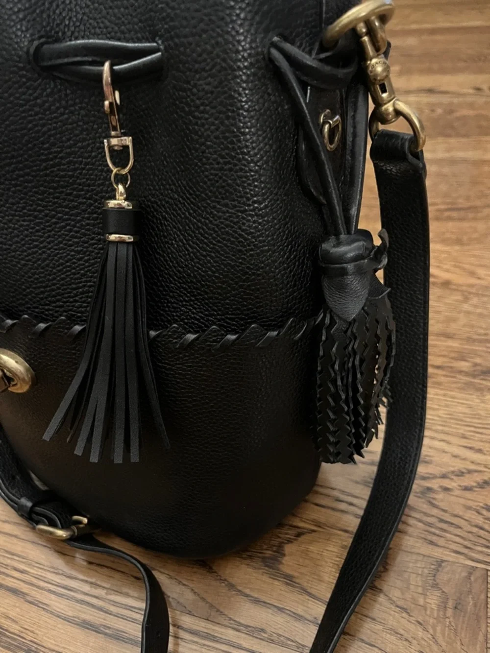 COACH Lora Bucket Bag With Whipstitch Detail Black Pebbled Leather 651